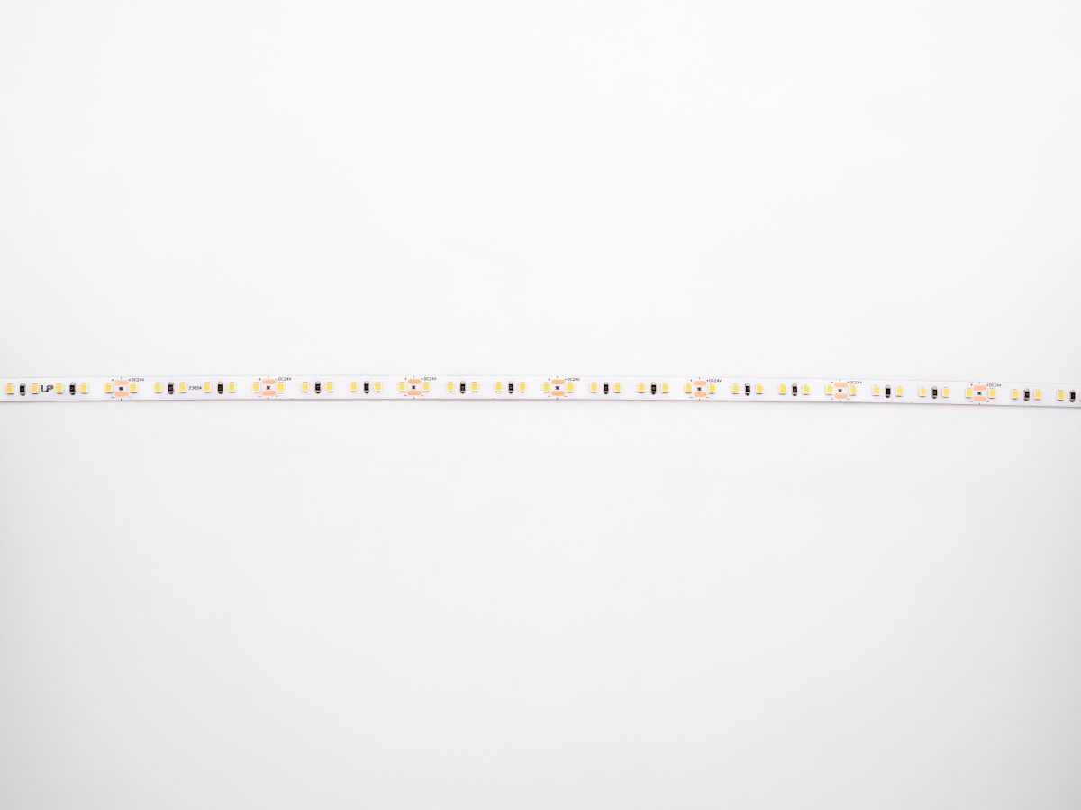 Светодиодная лента LEDS POWER 2835 120/м (9,6Вт/м) 24В нейтральная 004204 в #REGION_NAME_DECLINE_PP#