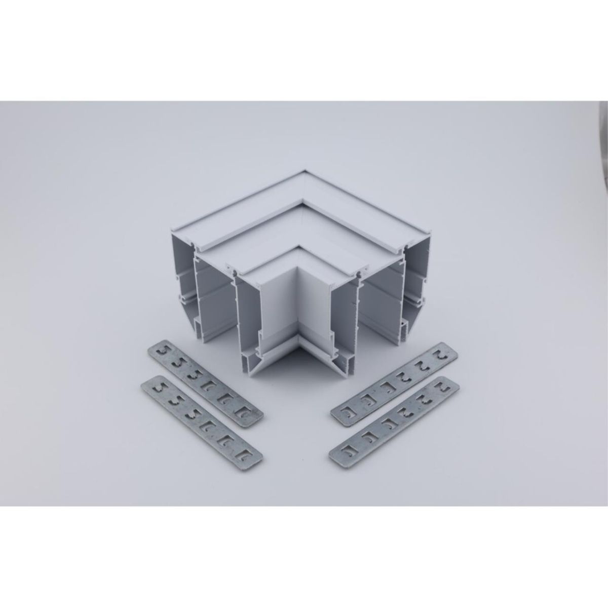 Соединитель магнитного шинопровода угловой плоский для натяжного потолка Aployt Magnetic track 220 APL.0284.10.04 в Санкт-Петербурге