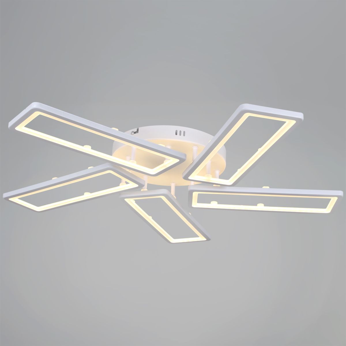 Потолочная люстра Reluce 03629-0.3-05B WH в #REGION_NAME_DECLINE_PP#