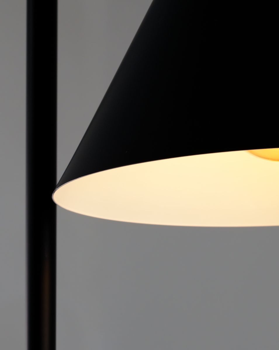 Торшер Moderli Omaha V11591-1F в Санкт-Петербурге