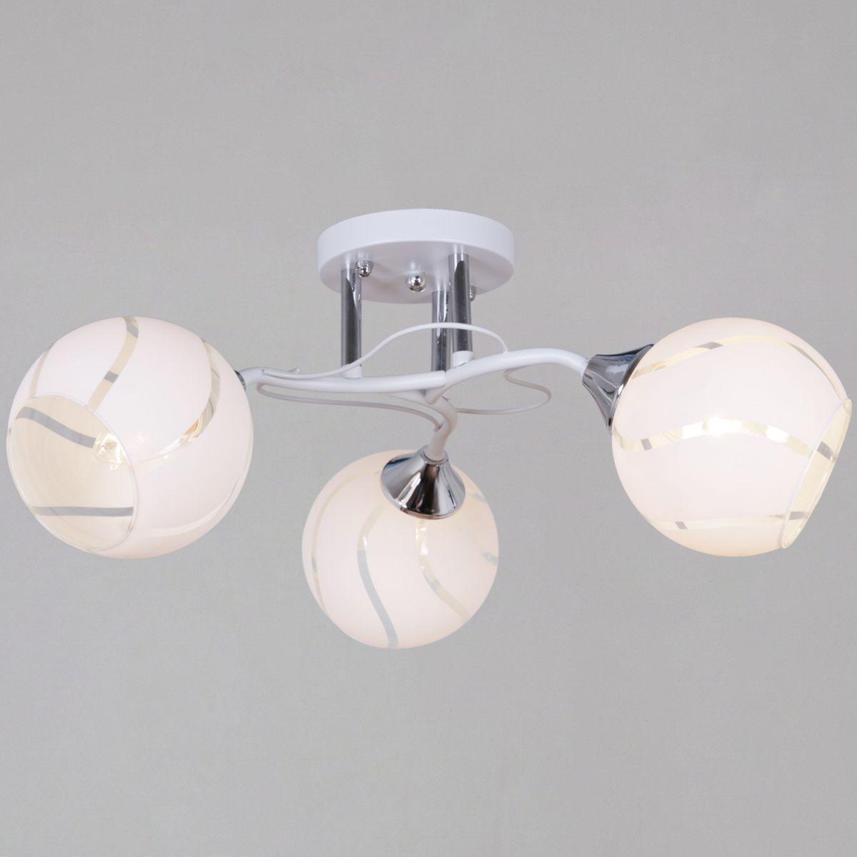 Потолочный светильник Reluce 99360-0.3-03 WH+CR в #REGION_NAME_DECLINE_PP#