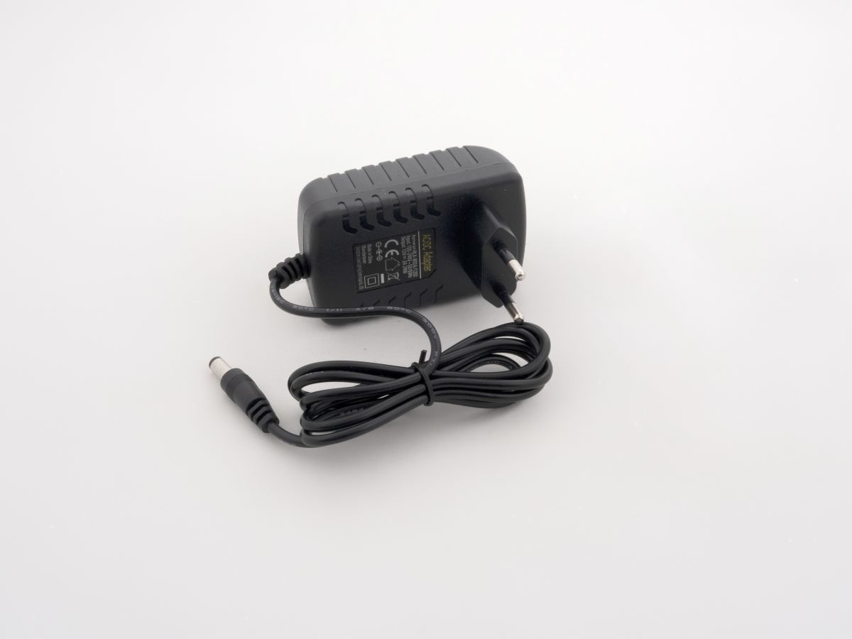 Адаптер LEDS POWER 2А 12В (24Вт)  003207 в Санкт-Петербурге