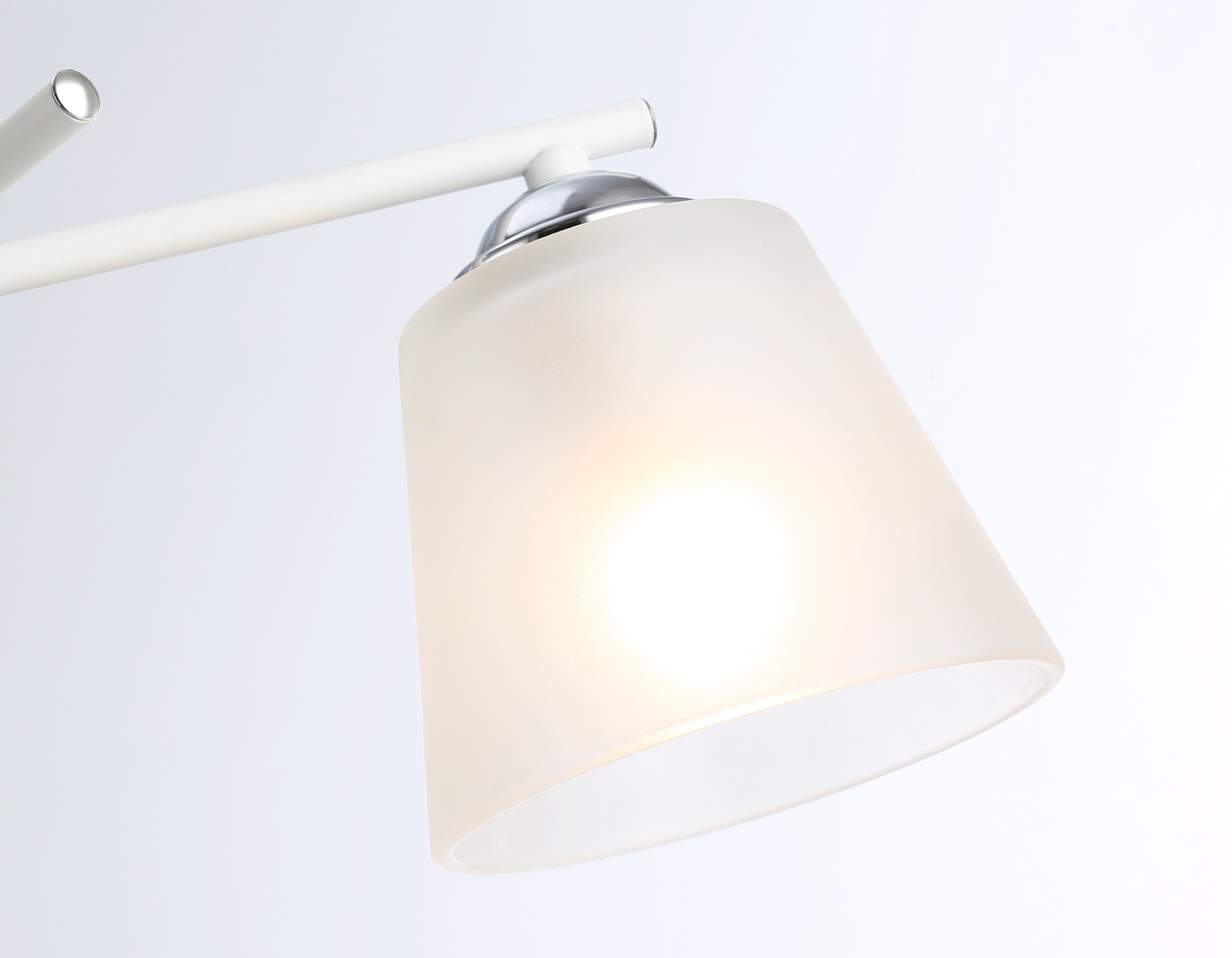 Люстра на штанге Ambrella Light Modern TR303202 в Санкт-Петербурге