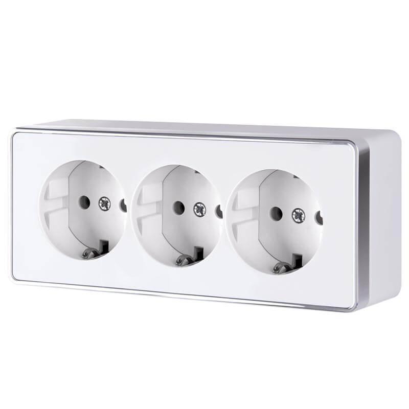 Розетка тройная с/з со шторками Werkel Gallant белая WL15-02-05 4690389130151 в Санкт-Петербурге
