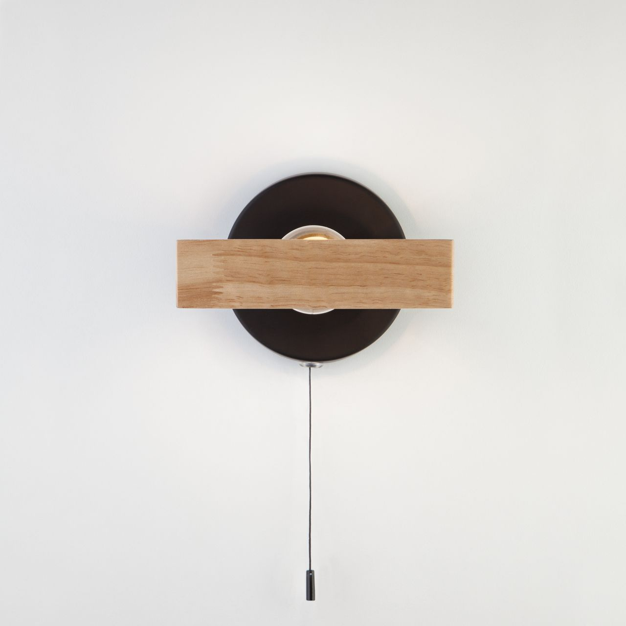 Бра черное Eurosvet Klark 70056/1 черный в #REGION_NAME_DECLINE_PP#