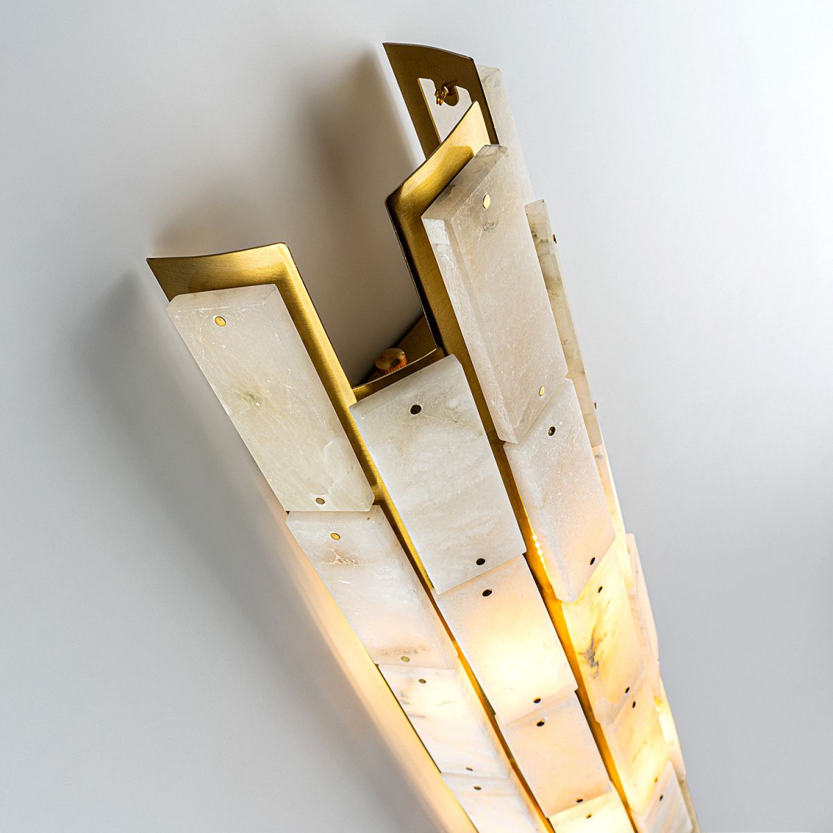 Настенный светодиодный светильник Modelux ML.6998.490 BS в #REGION_NAME_DECLINE_PP#