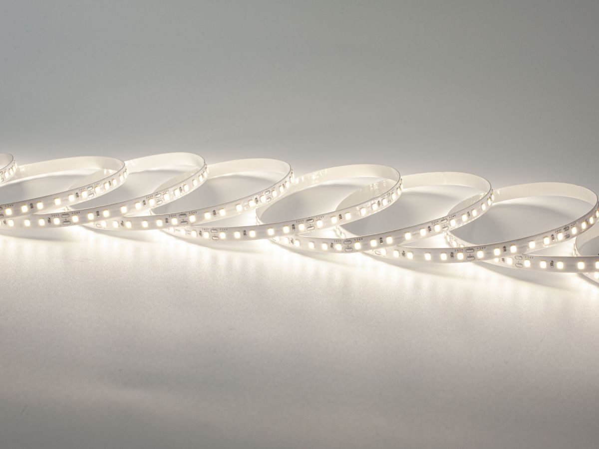 Светодиодная лента LEDS POWER 2835 120/м (10Вт/м) 24В нейтральная 008806 в #REGION_NAME_DECLINE_PP#