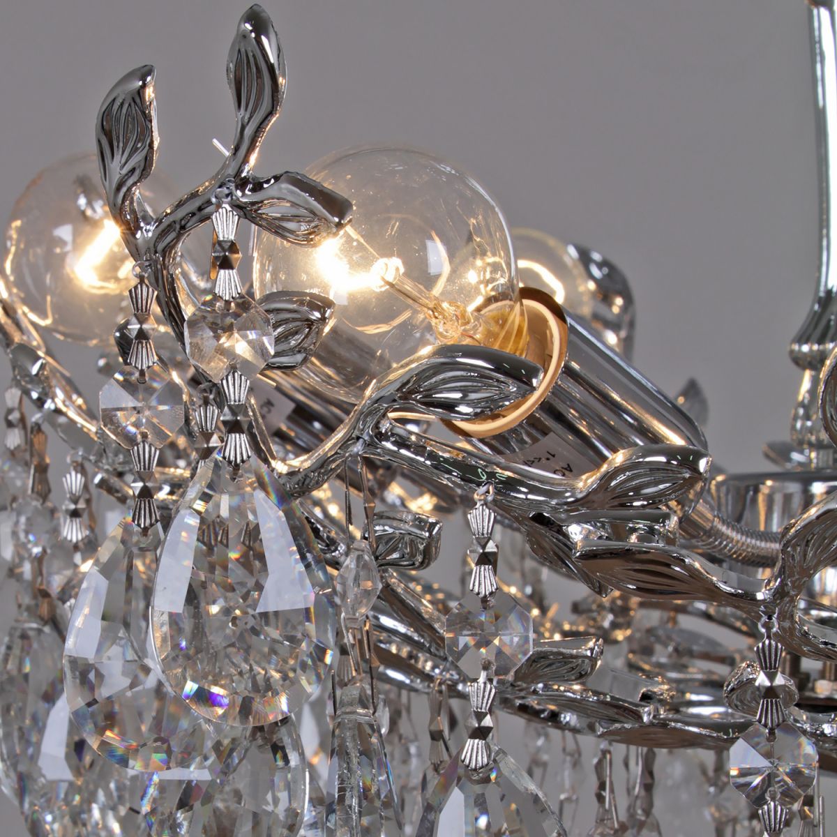 Подвесная люстра Reluce 02474-0.4-08A в Санкт-Петербурге