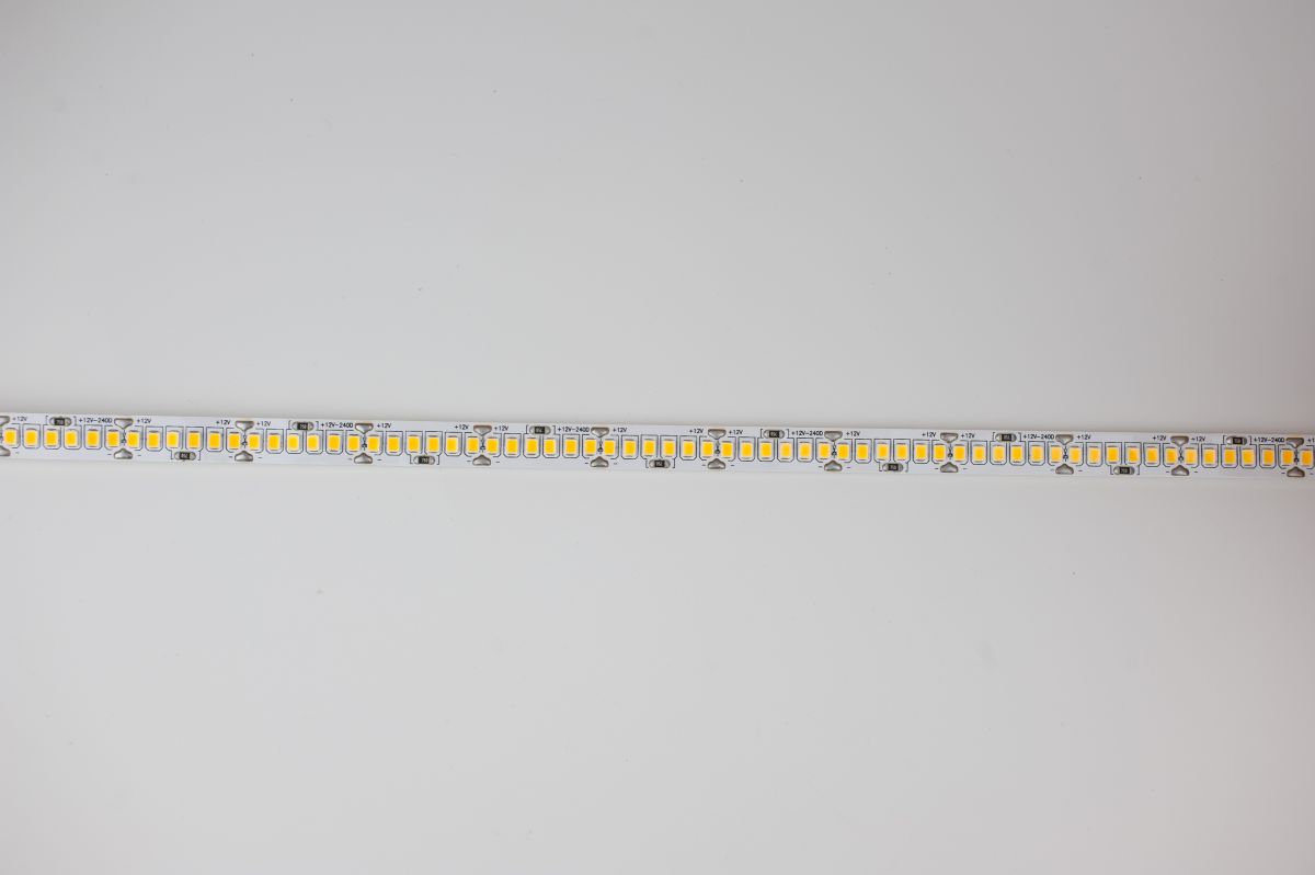 Светодиодная лента LEDS POWER 2835 240/м (21Вт/м) 12В теплая 008783 в #REGION_NAME_DECLINE_PP#