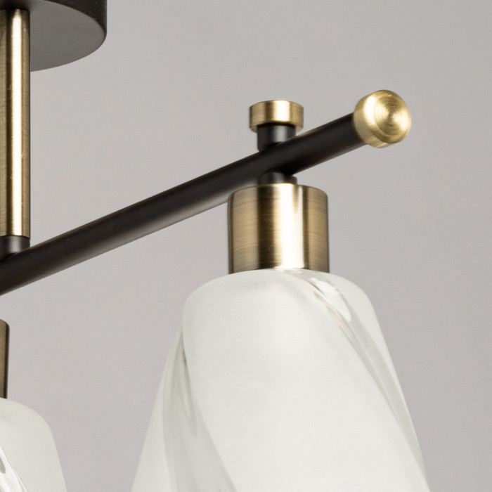 Потолочная люстра De Markt Тетро 118010403 в #REGION_NAME_DECLINE_PP#