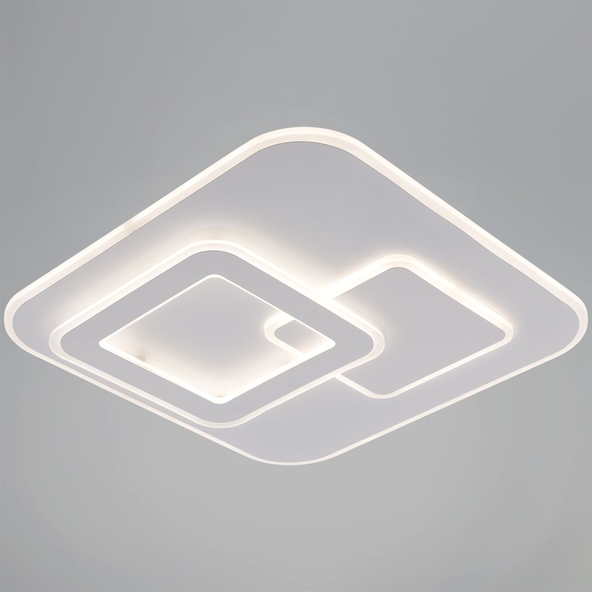 Потолочная люстра Reluce 08396-0.5-470 WH в Санкт-Петербурге