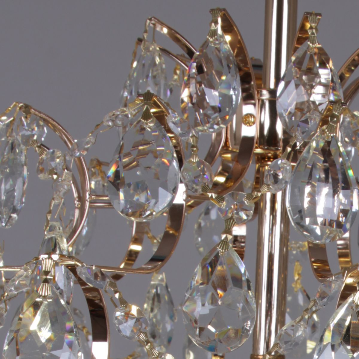 Подвесная люстра Reluce 62300-0.3-450 FGD в Санкт-Петербурге