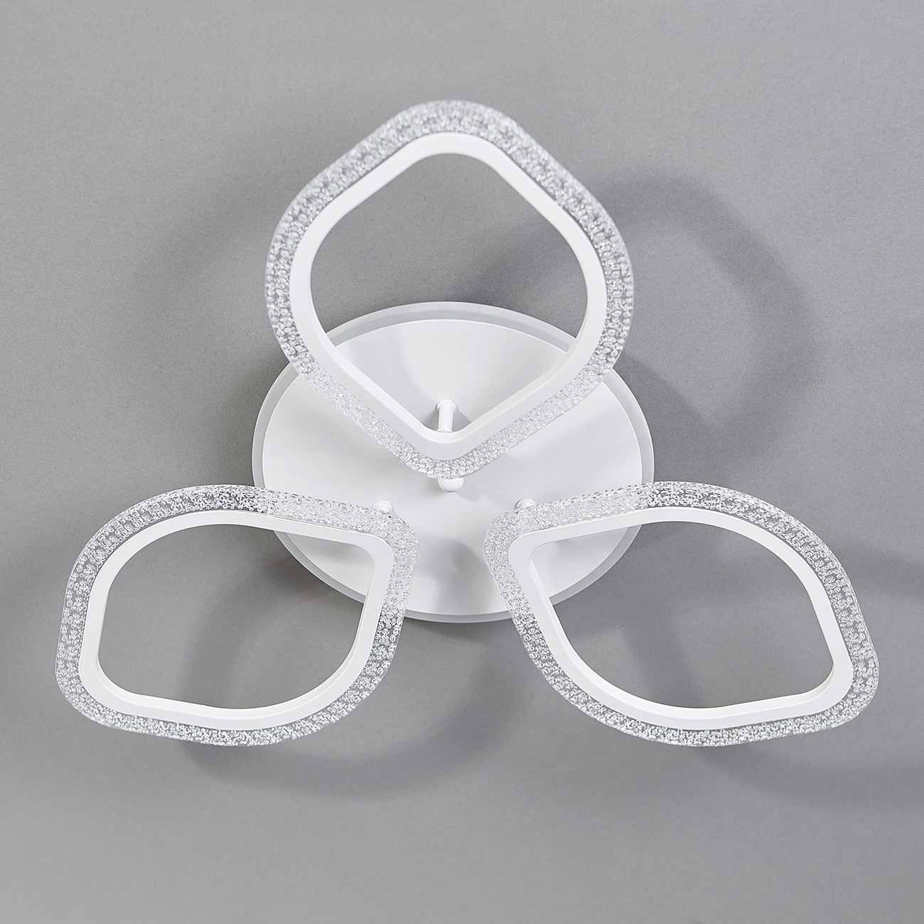 Потолочная светодиодная люстра Escada Bubble 10251/3LED BL в #REGION_NAME_DECLINE_PP#