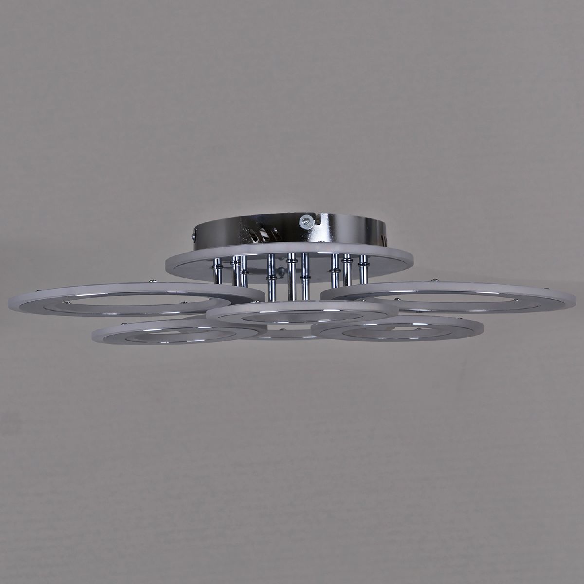 Потолочная люстра Reluce 20535-0.3-3+3+1 CR в Санкт-Петербурге