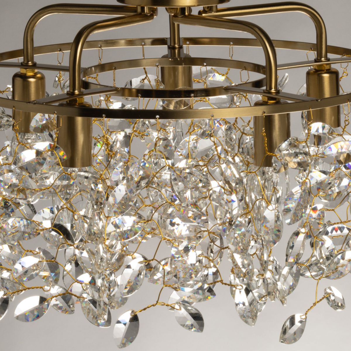 Потолочная люстра De Markt City Лайма 467015205 в Санкт-Петербурге