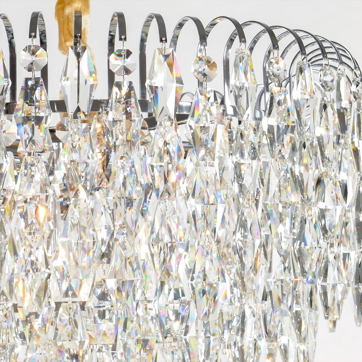 Подвесная люстра Reluce 03785-0.4-09 DN в Санкт-Петербурге