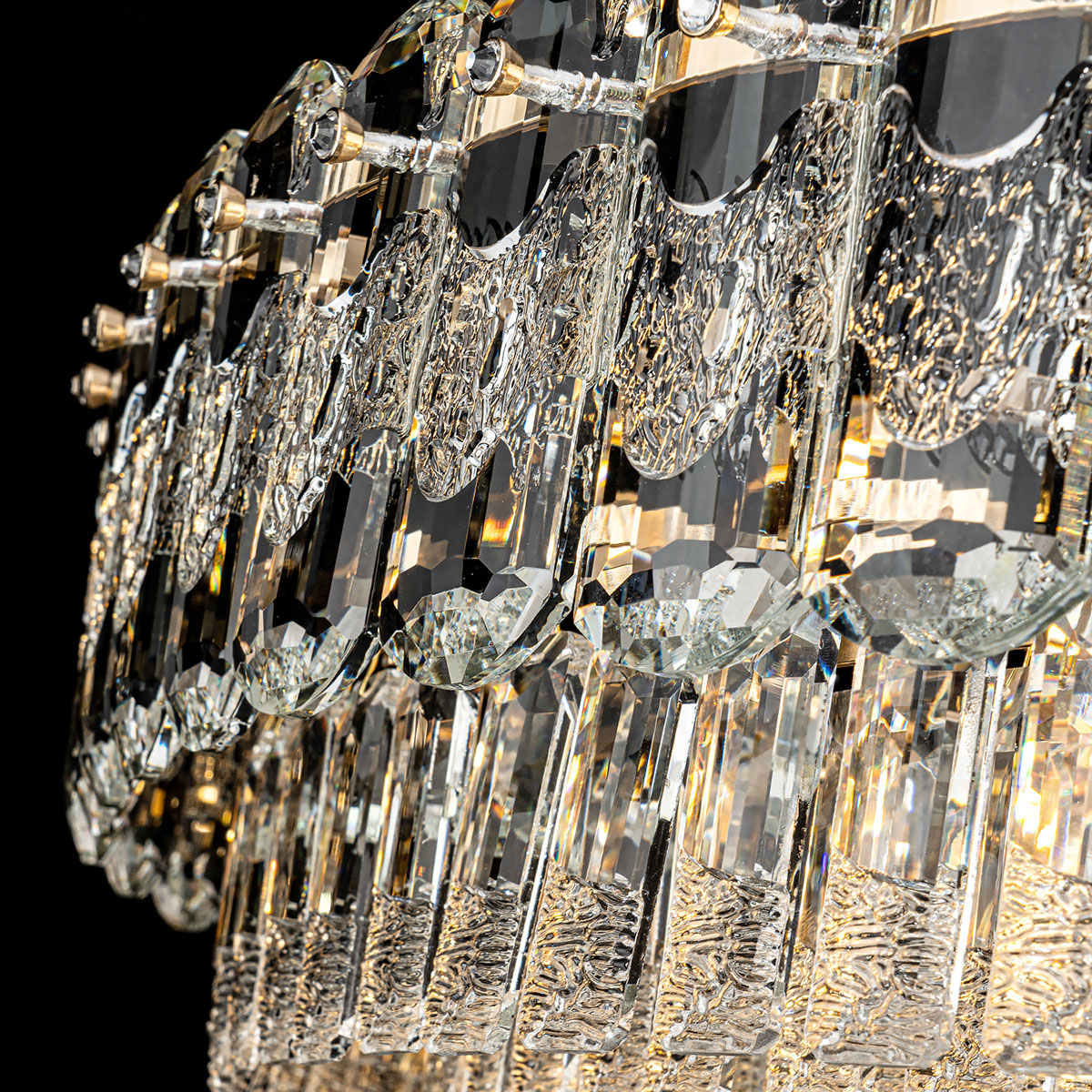 Подвесная люстра Modelux ML.7092.1000 GD в Санкт-Петербурге