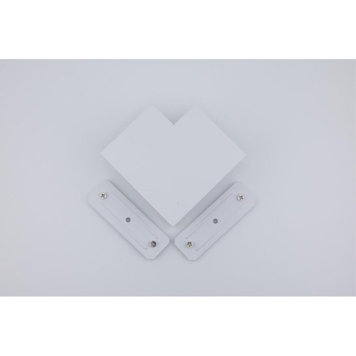 Соединитель угловой внутренний для магнитного шинопровода Aployt Magnetic track 220 APL.0282.10.04 в Санкт-Петербурге