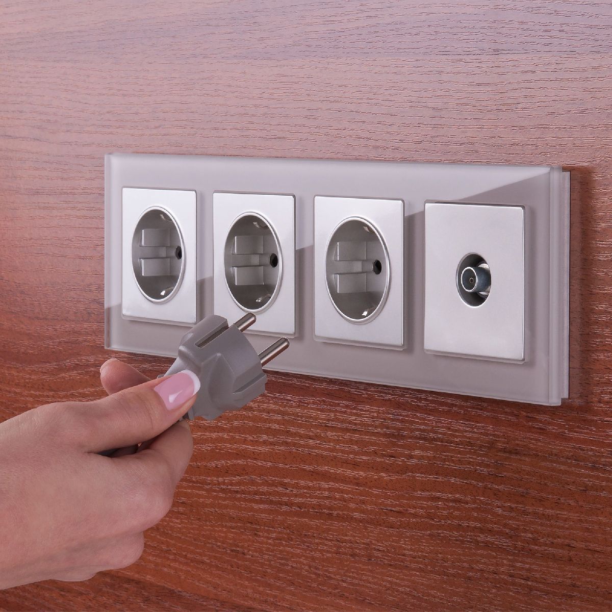 ТВ-розетка проходная Werkel 4690389156595 W1184006 a051517 в Санкт-Петербурге