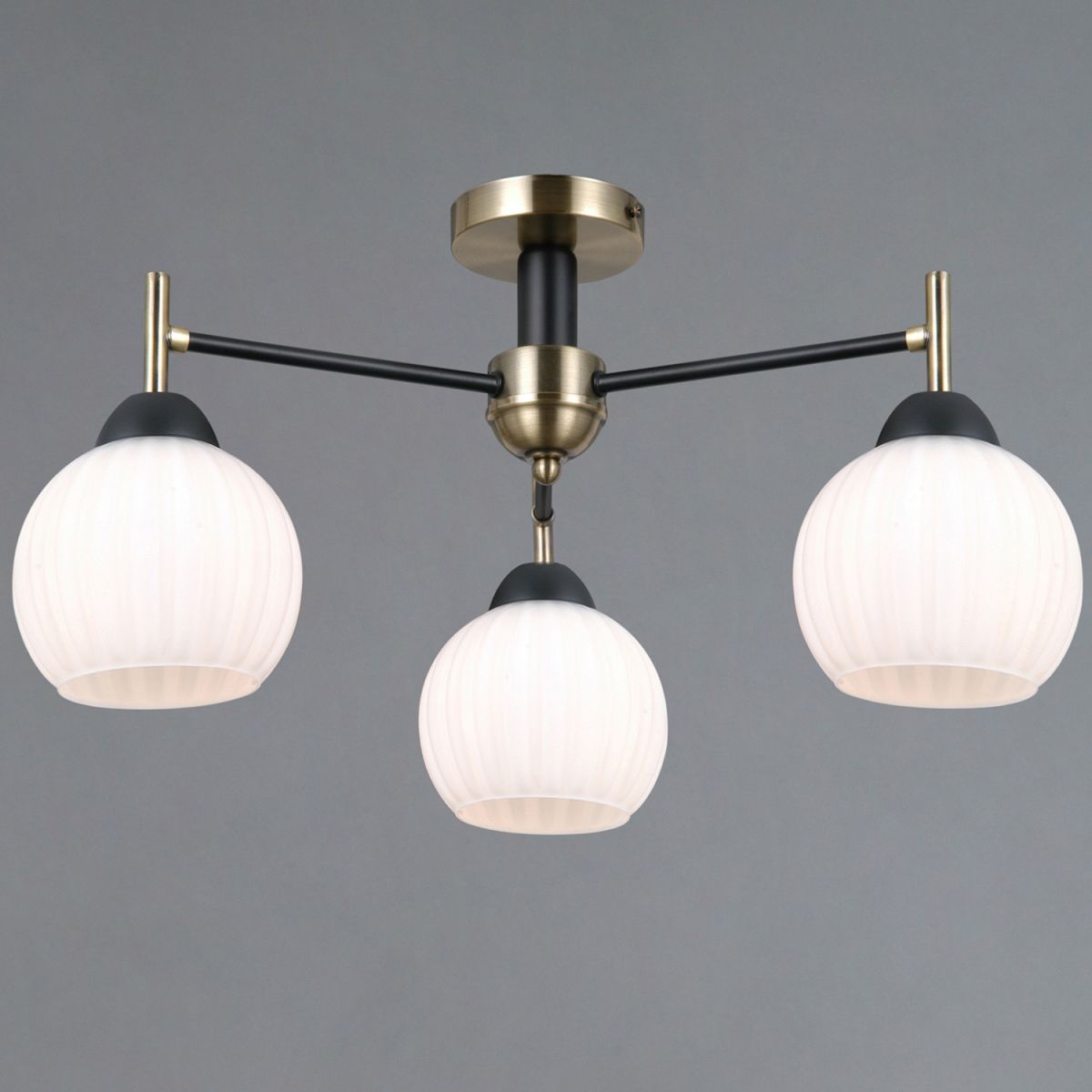 Люстра на штанге Illumico IL0579-3CSQ-25 BK AB TRENTO в Санкт-Петербурге