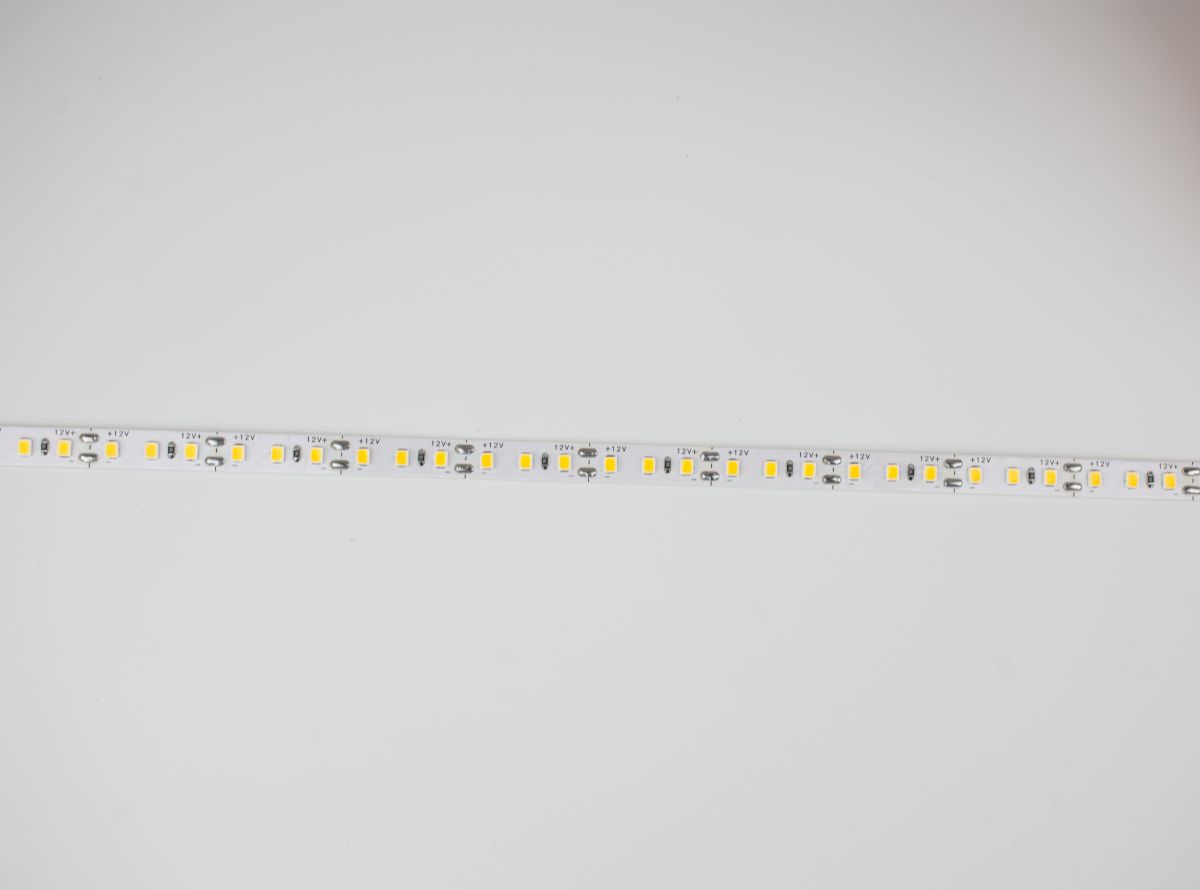 Светодиодная лента LEDS POWER 2835 120/м (10Вт/м) 12В нейтральная 008639 в Санкт-Петербурге