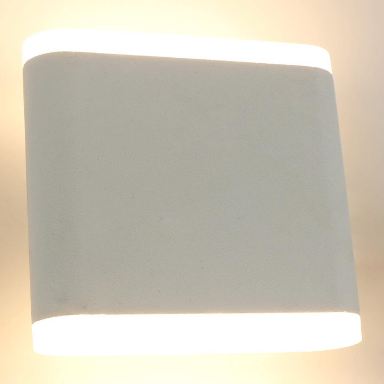 Уличный настенный светодиодный светильник Arte Lamp A8153AL-2WH в Санкт-Петербурге