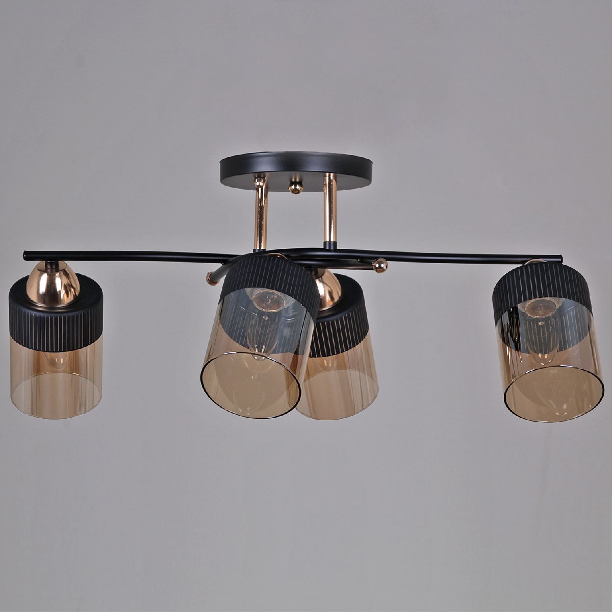 Потолочная люстра Reluce 09131-3.3-04 FG+BK в #REGION_NAME_DECLINE_PP#