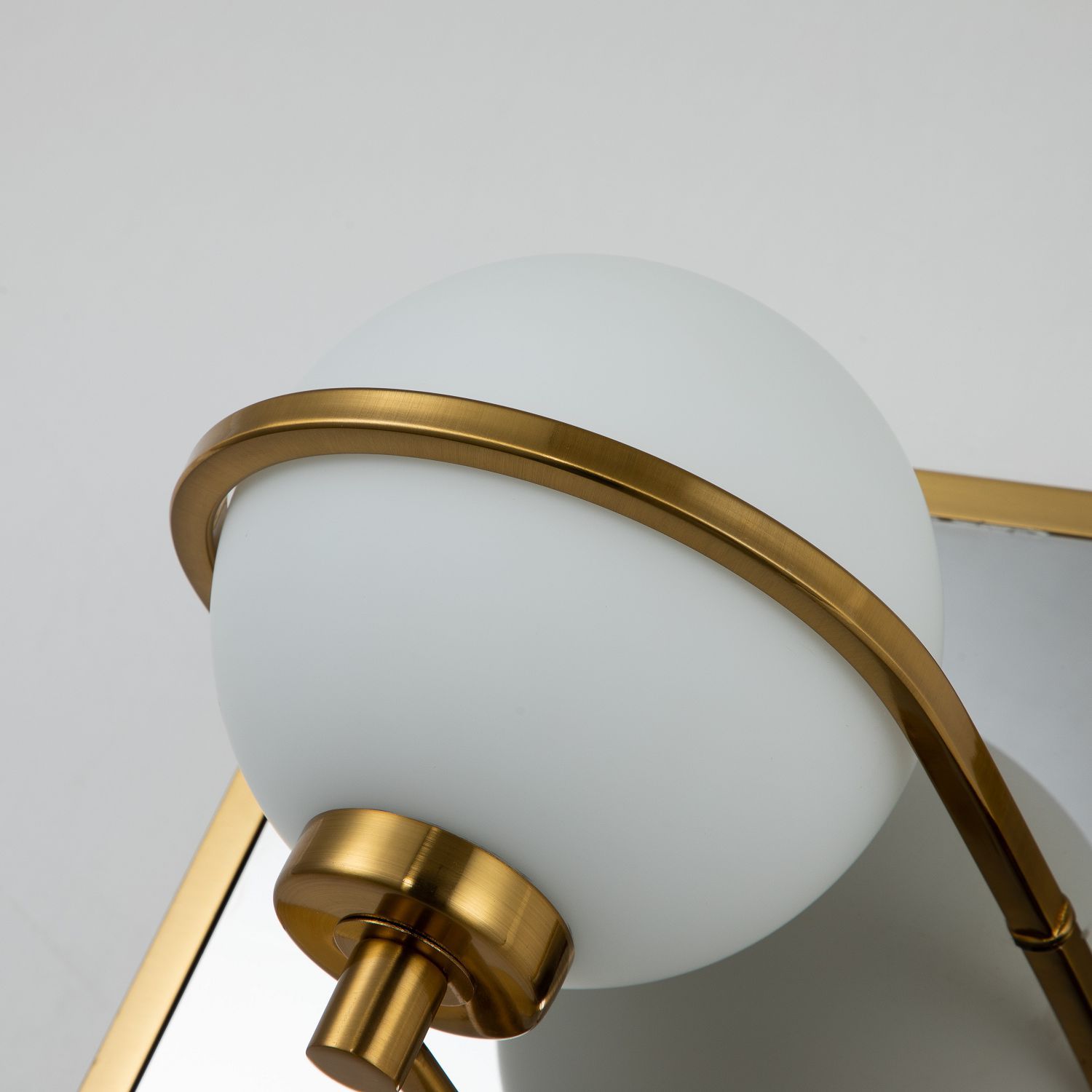 Бра Favourite Blob 3013-1W в #REGION_NAME_DECLINE_PP#