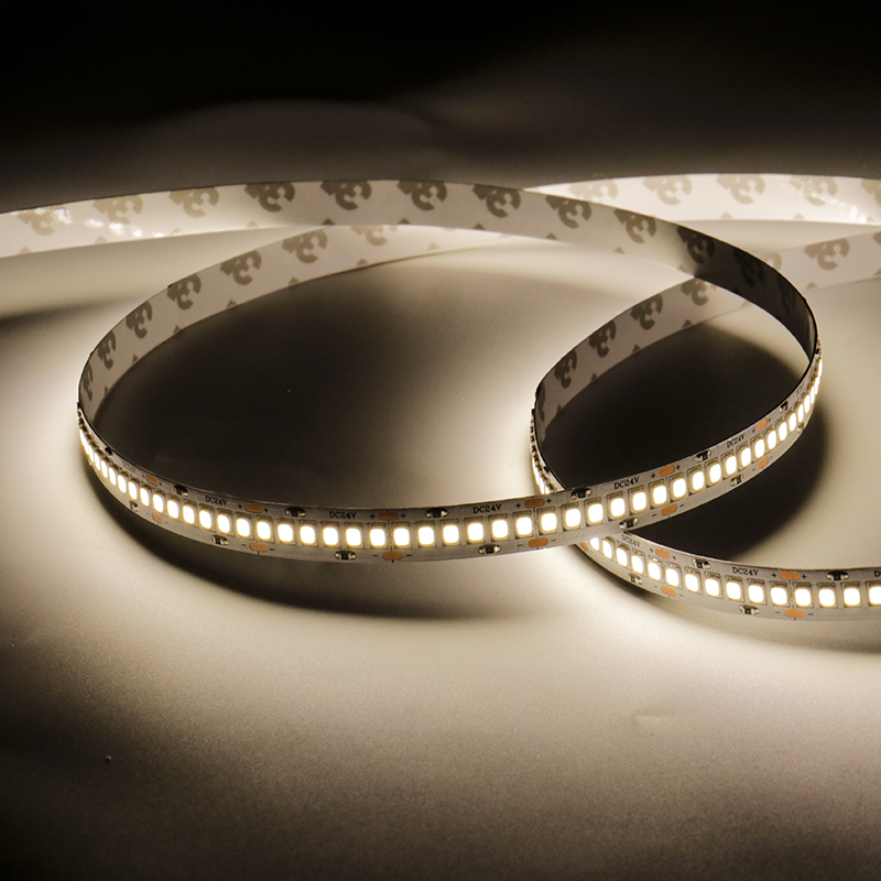 Светодиодная лента SWG Standard 2835 240 LED/м 20 Вт/м 24В IP20 SWG2240-24-20-NW-M 00-00032743 в Санкт-Петербурге