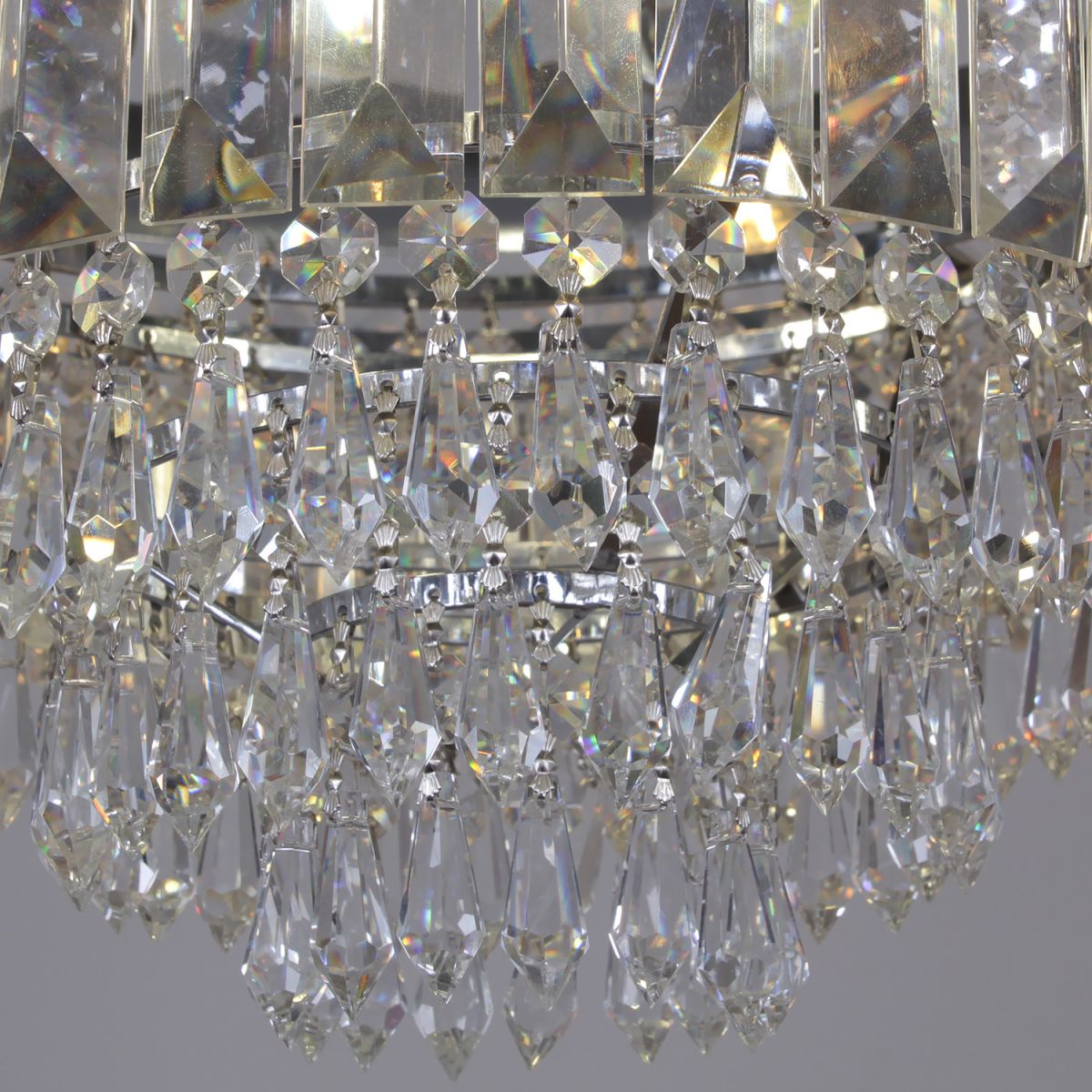 Потолочная люстра Reluce 09370-0.3-600 в Санкт-Петербурге