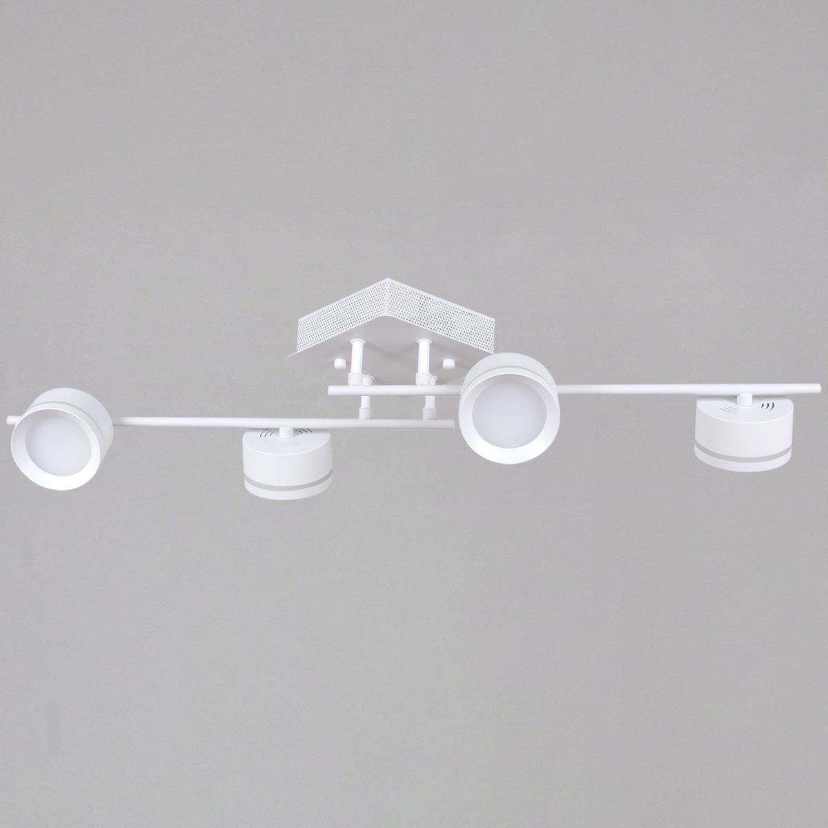 Потолочная люстра Reluce 10590-0.3-04 White в Санкт-Петербурге