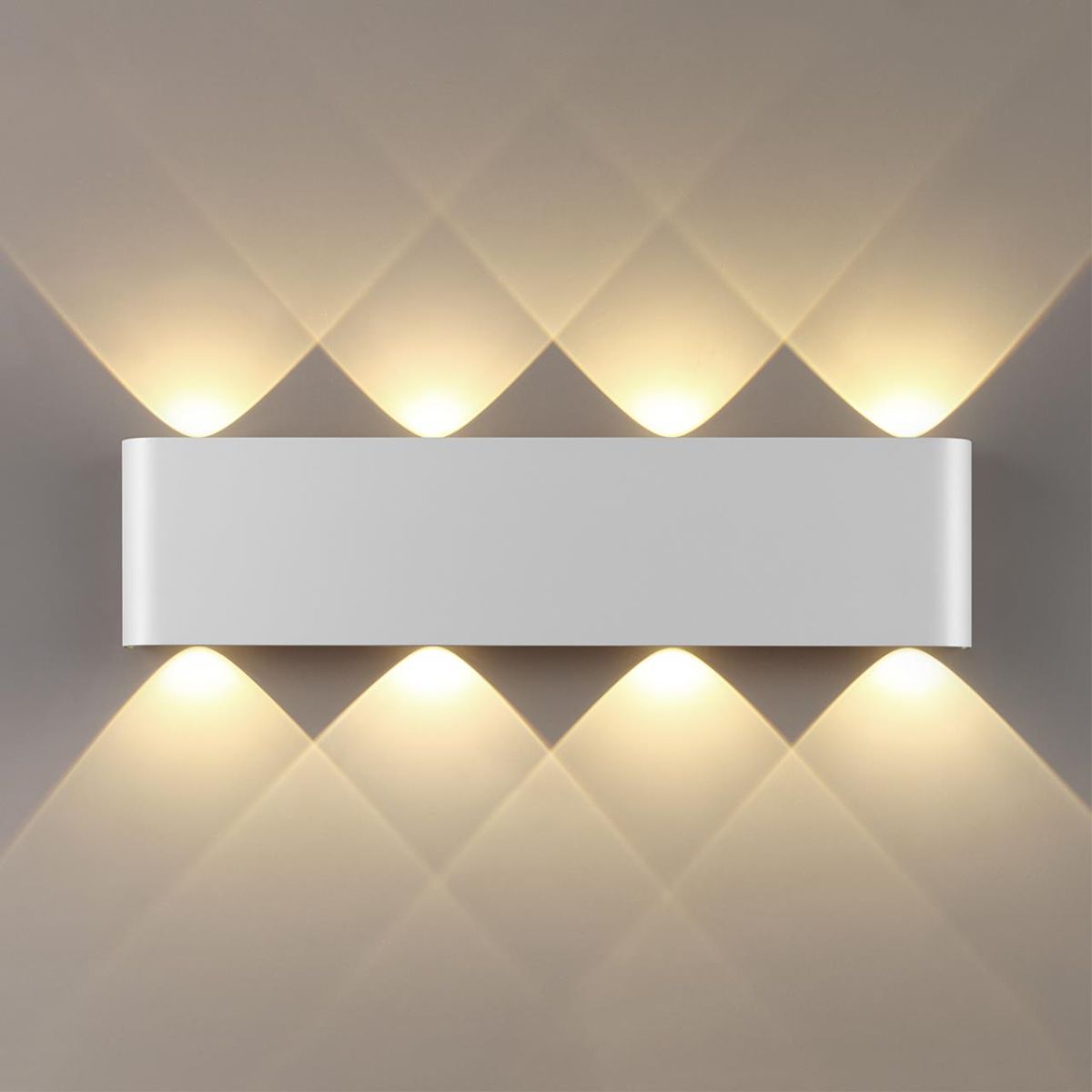 Настенный светильник Odeon Light Hightech Magnum 7192/8WL в #REGION_NAME_DECLINE_PP#