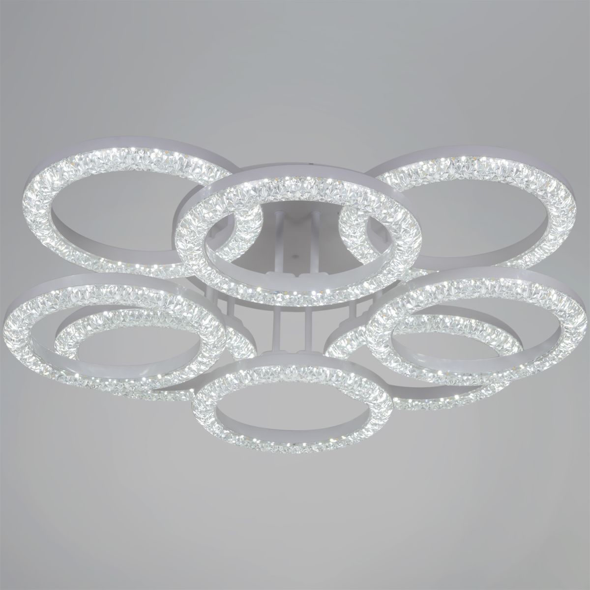 Потолочный светильник Reluce 67120-0.3-4+4C WH в #REGION_NAME_DECLINE_PP#