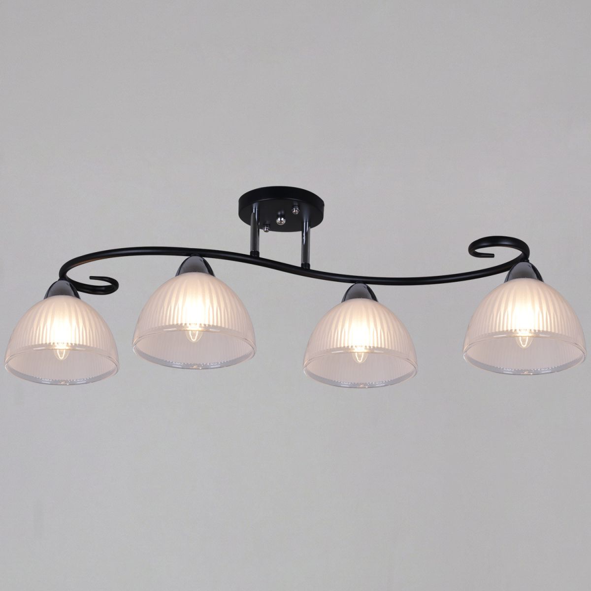 Потолочная люстра Reluce 66360-0.3-04 BK+CR в Санкт-Петербурге