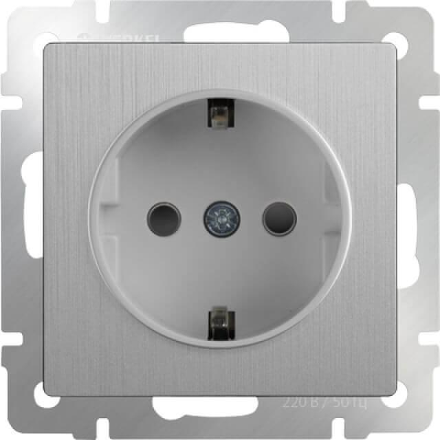 Розетка Werkel с заземлением и шторками серебряная рифленая WL09-SKGS-01-IP44 4690389085086 в Санкт-Петербурге