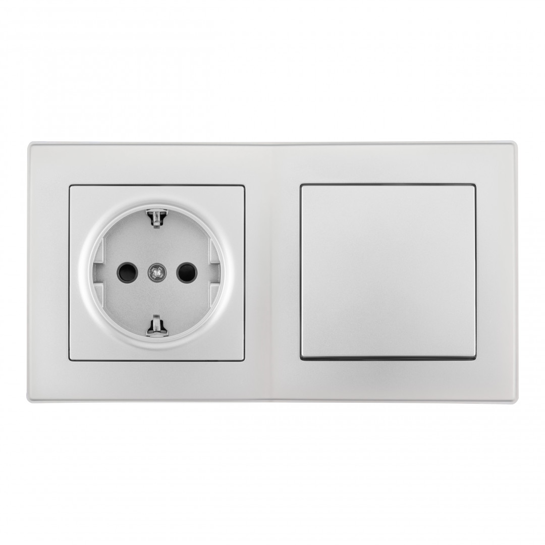Выключатель одноклавишный с розеткой Arte Milano SET06-2-30-1-40-1 silver в Санкт-Петербурге