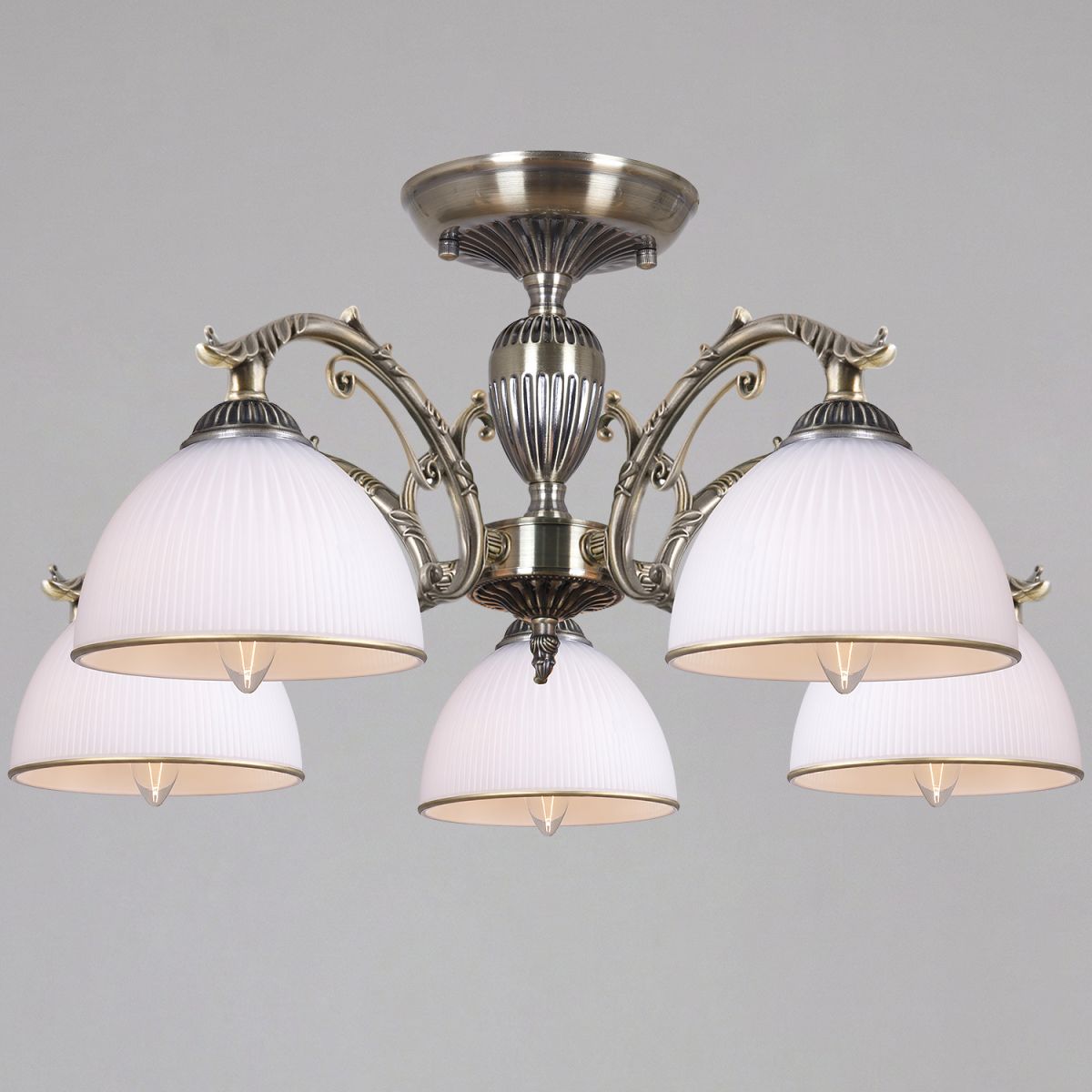 Потолочная люстра Reluce 19018-0.3-05 в Санкт-Петербурге