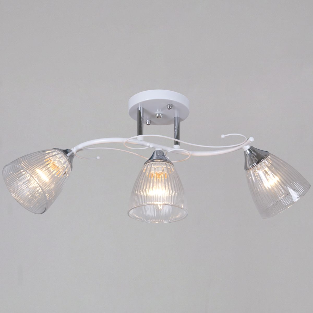 Потолочный светильник Reluce 55560-0.3-03 WH+CR в Санкт-Петербурге