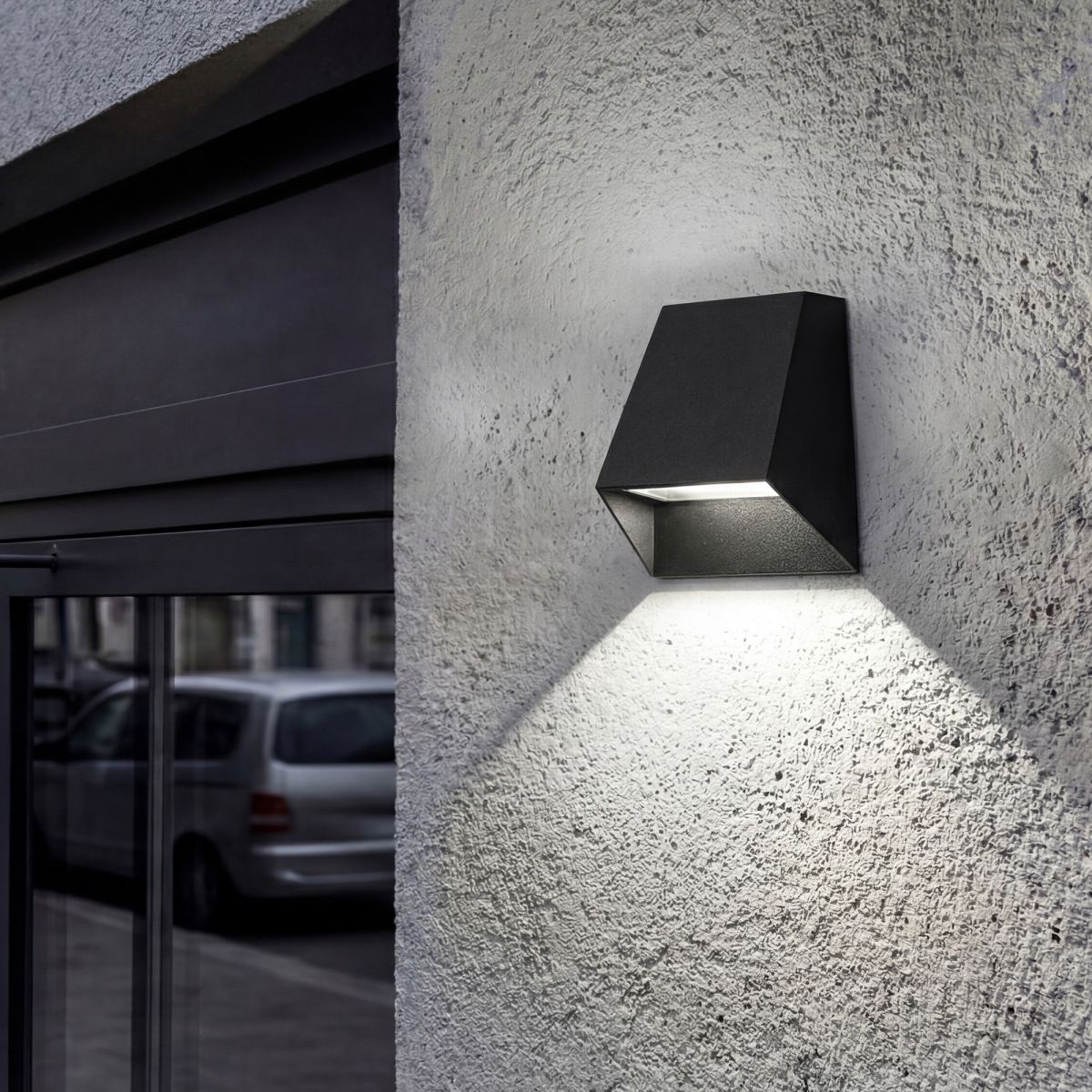 Уличный настенный светильник Uniel ULU-P34A-5W/4000K IP65 BLACK UL-00013623 в Санкт-Петербурге