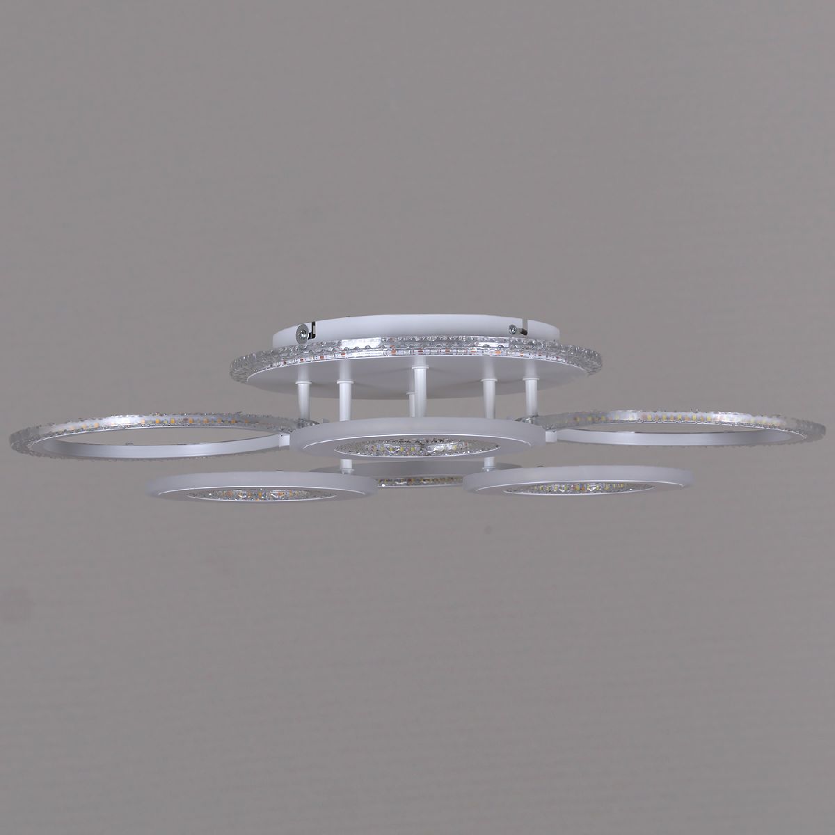 Потолочная люстра Reluce 20533-0.3-2+4+1 WT в #REGION_NAME_DECLINE_PP#