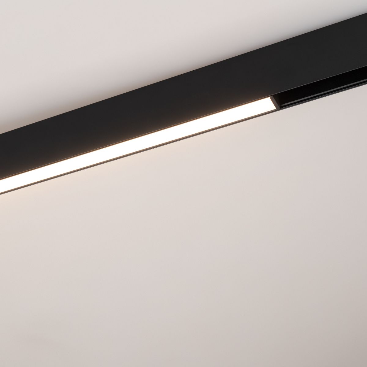 Трековый магнитный светильник Arlight MAG-ORIENT-FLAT-L235-8W Warm3000 (Черный, 100 deg, 48V) (IP20 Металл) 033609(2) в Санкт-Петербурге
