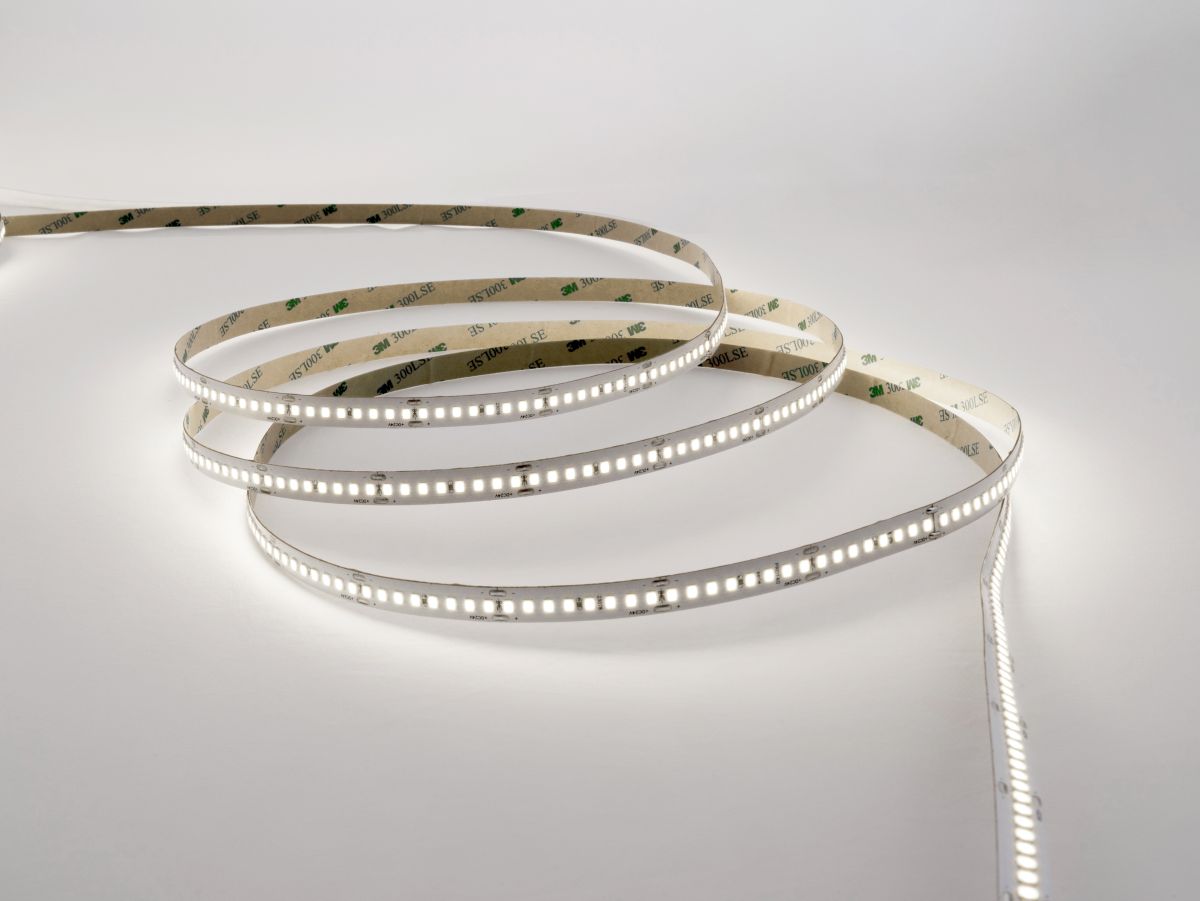 Светодиодная лента LEDS POWER 2835 192/м (18Вт/м) 24В холодная, серия ПРО140 005256 в #REGION_NAME_DECLINE_PP#