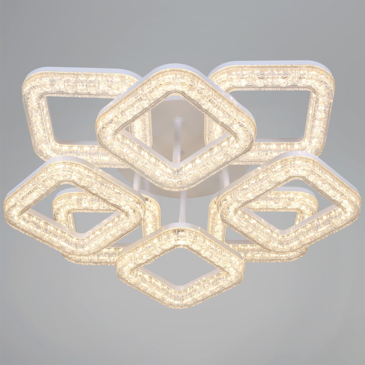 Потолочный светильник Reluce 98290-0.3-4+4 WH в #REGION_NAME_DECLINE_PP#