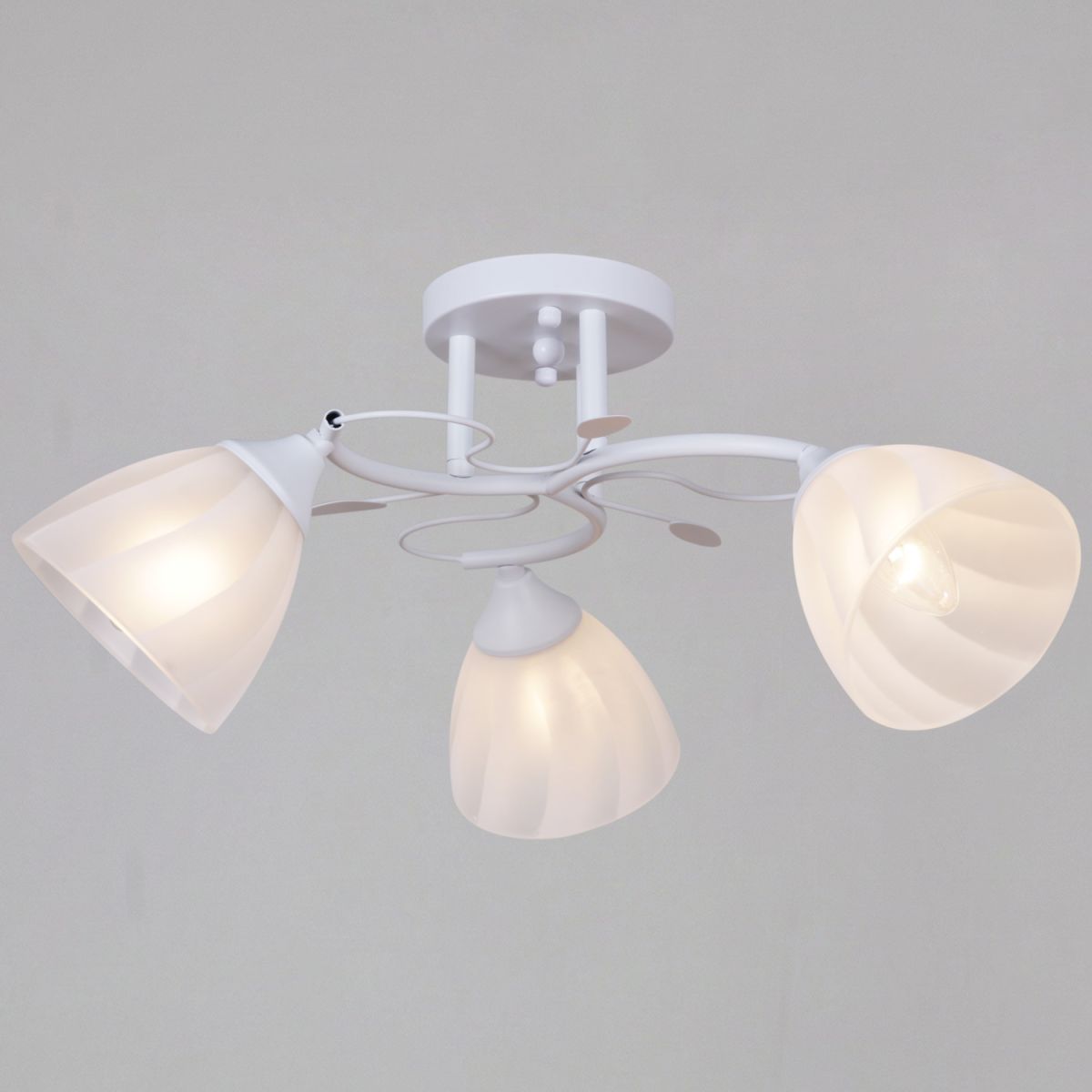 Потолочный светильник Reluce 62560-0.3-03 WH в #REGION_NAME_DECLINE_PP#