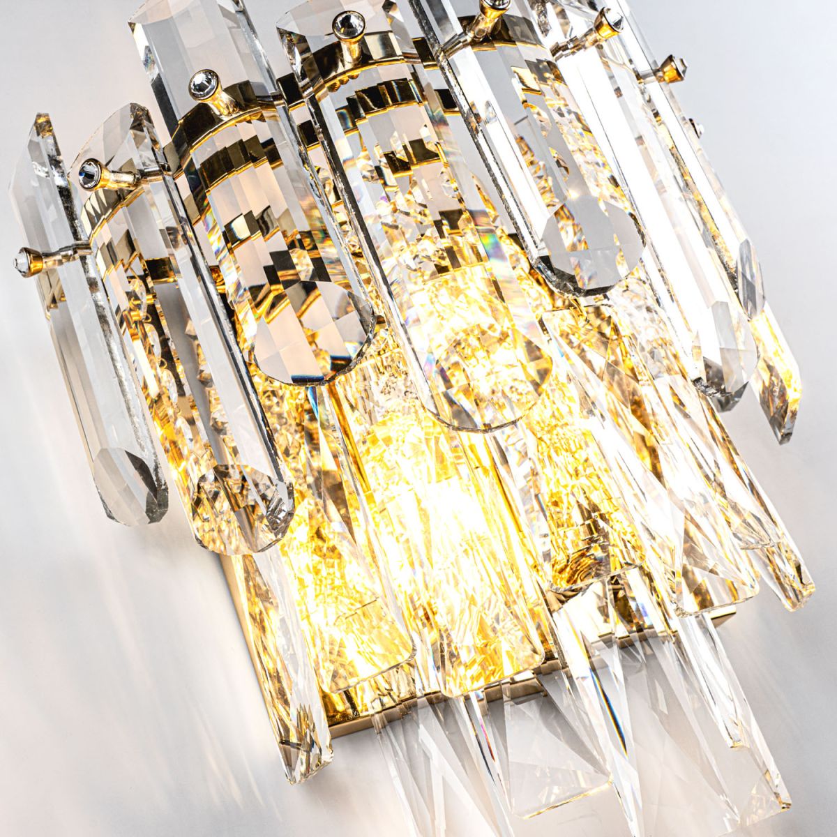 Настенный светильник Modelux ML.7088.290 GD в #REGION_NAME_DECLINE_PP#