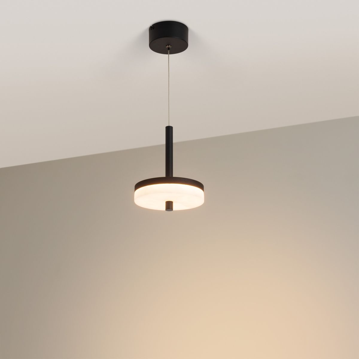 Подвесной светильник Arlight SP-MENTA-R165-12W Warm2700 (BK, 130 deg, 230V) (IP20, Мрамор) 061697 в Санкт-Петербурге