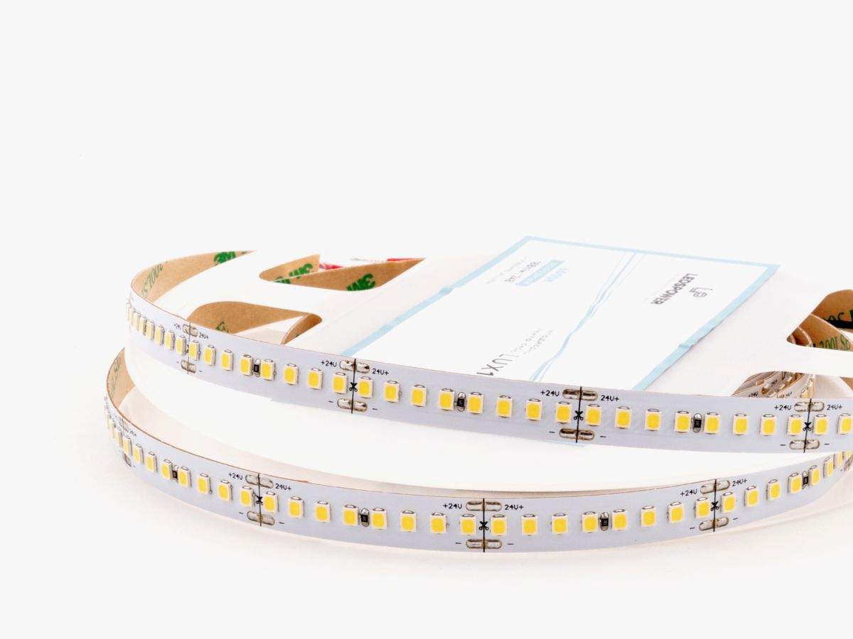 Светодиодная лента LEDS POWER 2835 192/м (18Вт/м) 24В холодная LUX160 006185 в #REGION_NAME_DECLINE_PP#