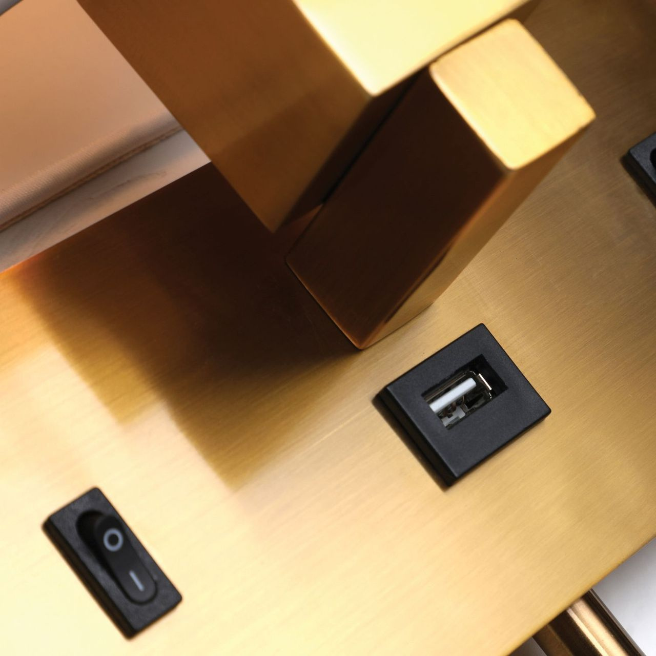 Бра Favourite Lectio 2225-2W в #REGION_NAME_DECLINE_PP#