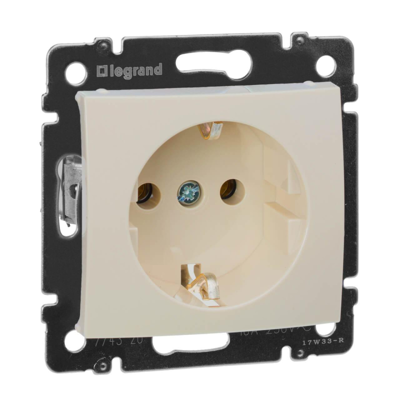 Розетка 2К+3 Legrand Valena 16A 250V с/з винтовой зажим слоновая кость 774320 в Санкт-Петербурге