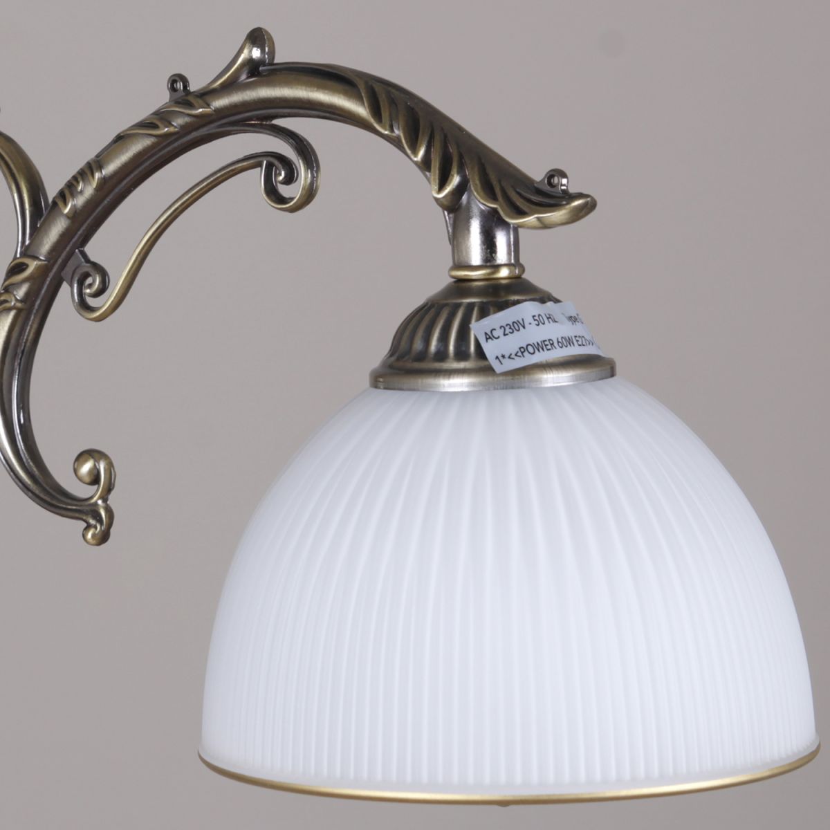 Потолочная люстра Reluce 19018-0.3-05 в Санкт-Петербурге